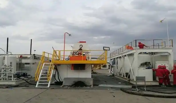 Comparison of 4 oilfield sludge treatment processes bolg